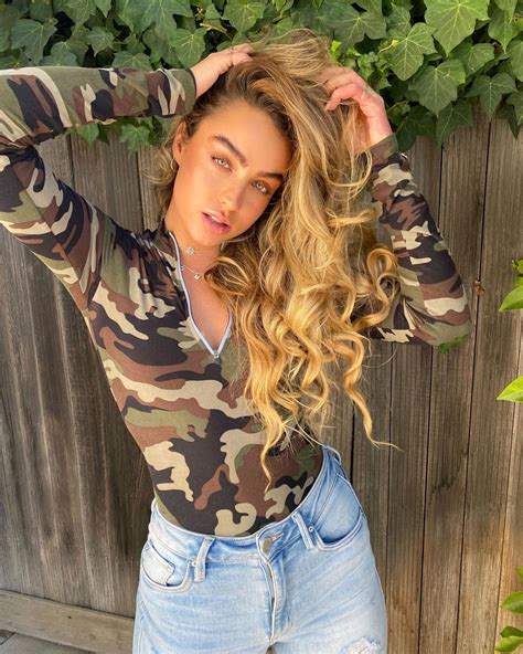 41 Hottest Pictures Of Sommer Ray 